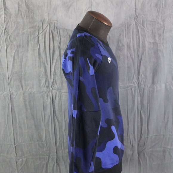 Team USA Soccer Sweater - Blue and Black Camouflage Pattern - Men's Small - Picture 6 of 7